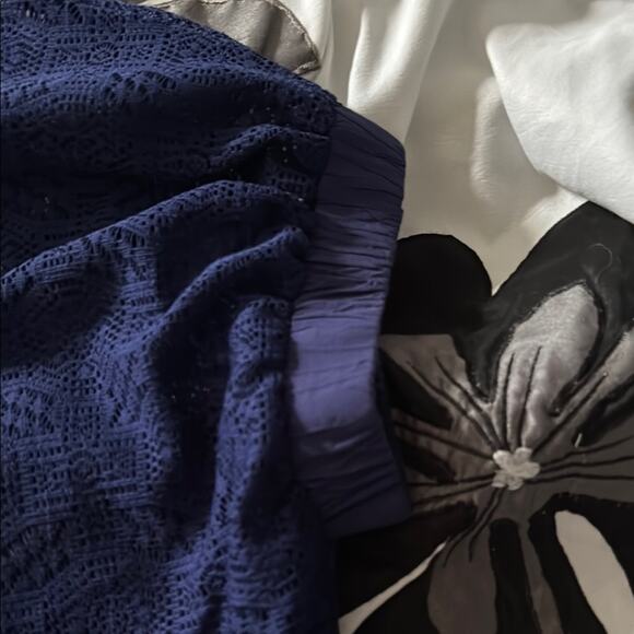 Anthropologie Akemi + Kin | Navy Blue Lace Blouse Size XS/S - Picture 6 of 8